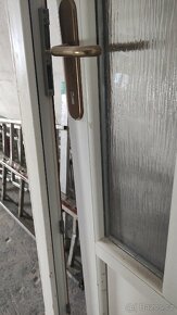 Vchodové bezpečnostní dveře, bílo-hnědé - 3