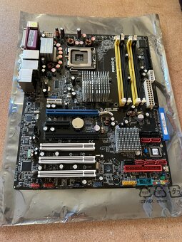 Základní deska ASUS P5WD2-E - 3