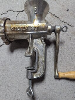 Mlýnek na klobásy - 3