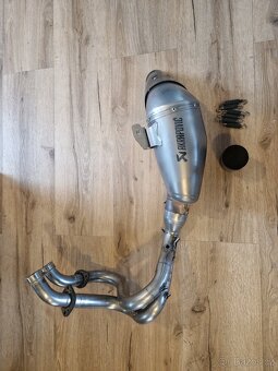Kawasaki Z650 Akrapovič - 3