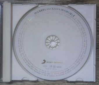 MICHAEL JACKSON - Invincible - 3