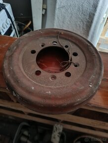 NOVÉ bubny brzd na Mercedes W114 - 3