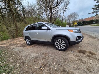 KIA SORENTO NAFTA 2.2 145KW 7 MIST 2011 - 3
