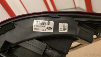Pravé zadní vnější světlo Mondeo mk5 FL LED - 3