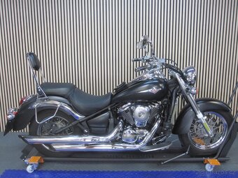 Kawasaki VN 900 Classic - 3