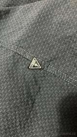 Tmavě modrá pánská košile Guess - 3