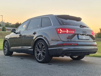 Audi Q7 - 3