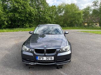 BMW E90 318i - 3