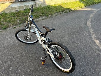 Sjezdové kolo specialized demo 8 I - 3