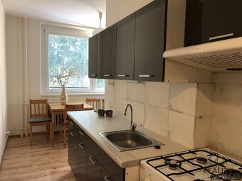 Pronájem bytu 2+1 s lodžií v Hodoníně, byt 2+1 k pronájmu, H - 3