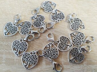 Přívěsek srdce se stromem života na karabince - 3