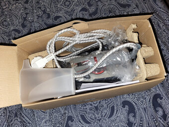 Žehička Russell Hobbs 3100w - nová - 3