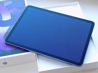Apple iPad Air 5 (2022) M1 64GB Wi-Fi + Cellular Fialový - 3