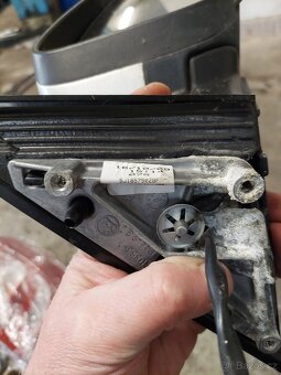 Škoda Fabia 2-prave elektricke zrcatko - 3