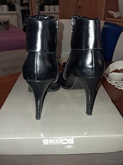 Kotníkové kozačky vel 38 - 3