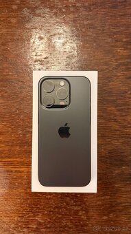 iPhone 15 Pro 256GB Black Titanium - 3