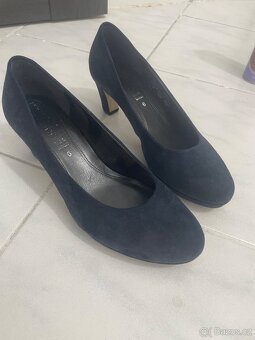 Společenské šaty + lodičky + kabelka - 3