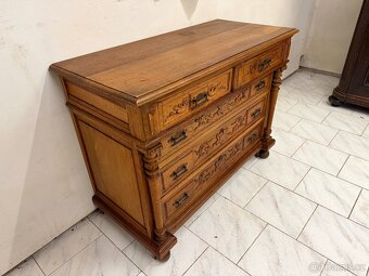 Starožitná masivní komoda - 3