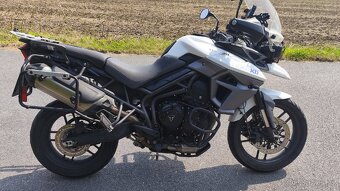 Triumph Tiger 800 XRX - 3