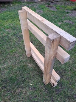 Palety z hranolů 100x100cm - 3