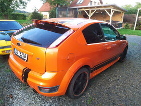 Ford Focus ST 2.5T - 3