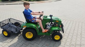 Dětský čtyřtaktní zahradní traktor s přívěsem 110c - 3