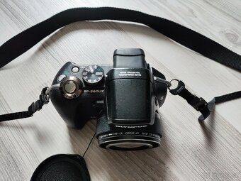 Zrcadlovka Olympus SP-560UZ - 3