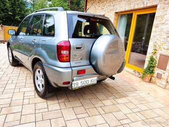 Toyota Rav trvalá 4X4 39 500 km benzín - 3