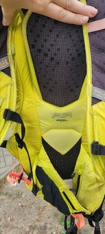 Cyklistický batoh CAMELBAK 15l - 3