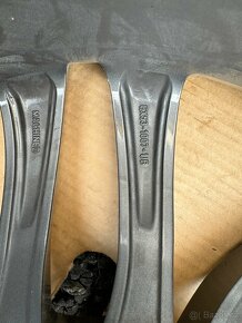 1 ks Alu disk Originál Jaguar F-Type Gyrodyne 10.5J x20 ET38 - 3