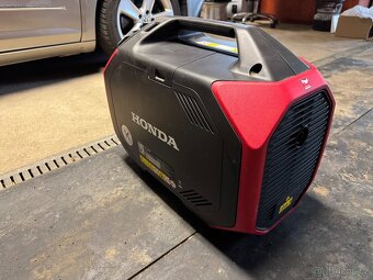 Elektrocentrála HONDA EU 32i, 3,2 kW (PC:79 900,-) - 3