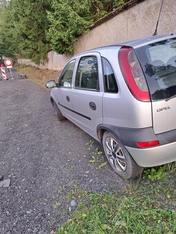 Opel Corsa - 3