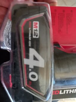 Baterie Milwaukee M12B4 nova - 3