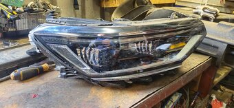 Prave predni svetlo vw passat 3g b8 3g1941082p - 3