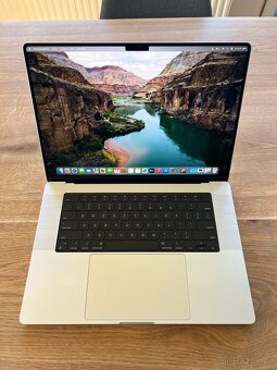 MacBook Pro 2021 16 palců  | M1 Pro | 98% baterie | záruka - 3