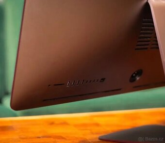 iMac Pro 10 core Xeon 64GB RAM 4TB SSD Vega 64 - 3