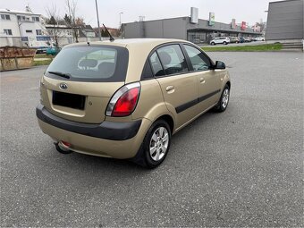 Kia Rio 1.4i 71kw původ ČR , kompletní servisní historie. - 3