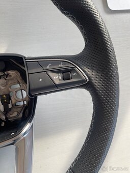 Nový multifunkční kožený volant AUDI Q3 S-LINE - 3