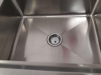 Nerezový dřez 120 cm s odkládacím prostorem - 3