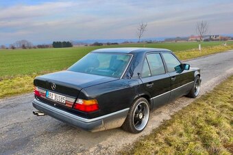 Mercedes W124 260e SLEVA - 3