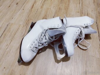 Dámské brusle - 3