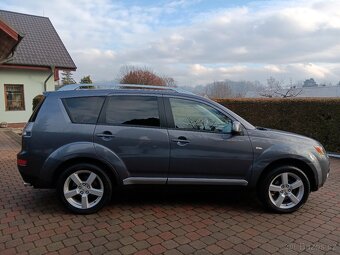Mitsubishi Outlander, 2.2 DI-D 4x4 115Kw 7míst - 3