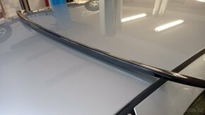 BMW M3 E92 - odtrhová lišta výka kufru - 3