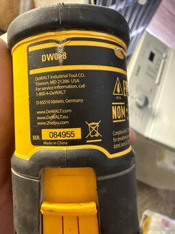Dewalt - 3