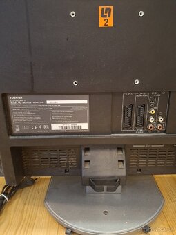 Monitor Toshiba - 3