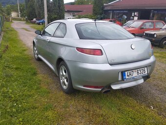 Alfa Romeo GT - 3
