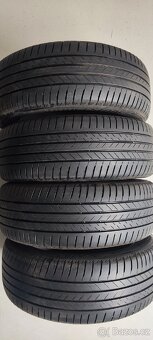 235/55/19 Bridgestone Alenza, DOT 2723, vzorek 8.2mm-7.5mm. - 3