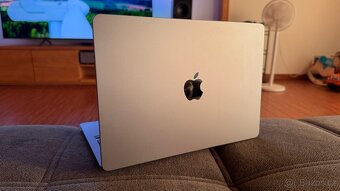 MacBook Air 13” M2 (2022) – jako nový, stále v záruce - 3