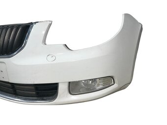 Přední nárazník bílá barva LF9E Škoda Superb 2 r.v. 2009 - 3