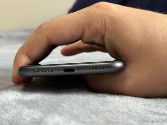 iPhone 11 64GB Black - 3